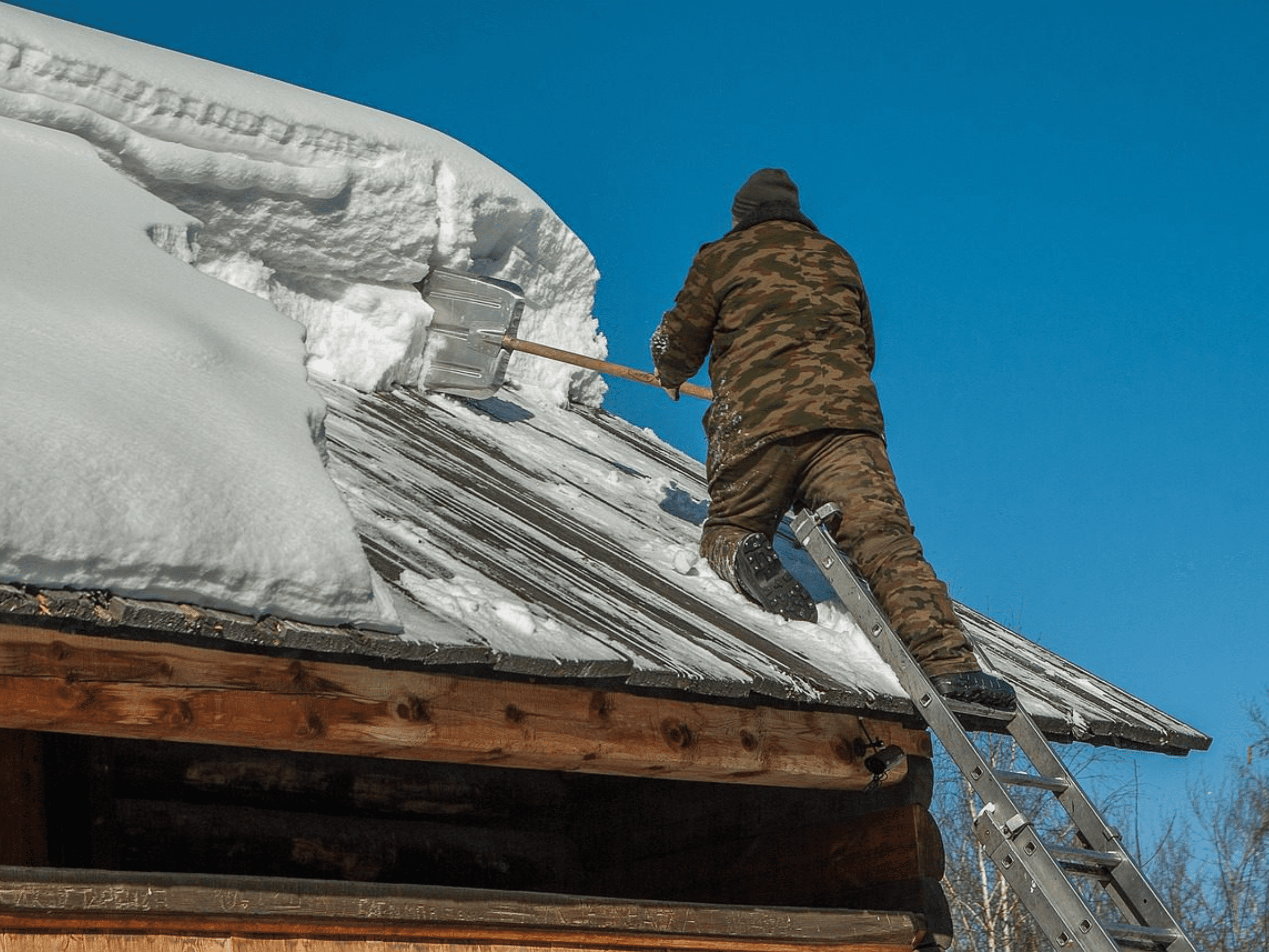 What Happens to Your Solar Panels When It Snows?